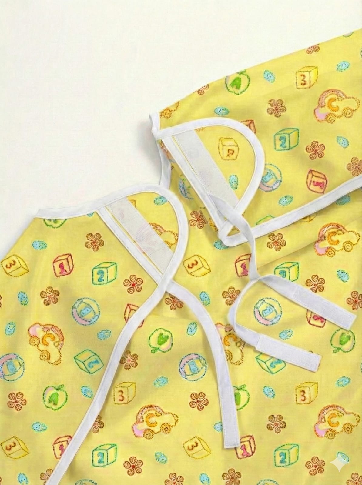 Full-Sleeve Adjustable Size Baby Bib with High-Chair & Table Covering